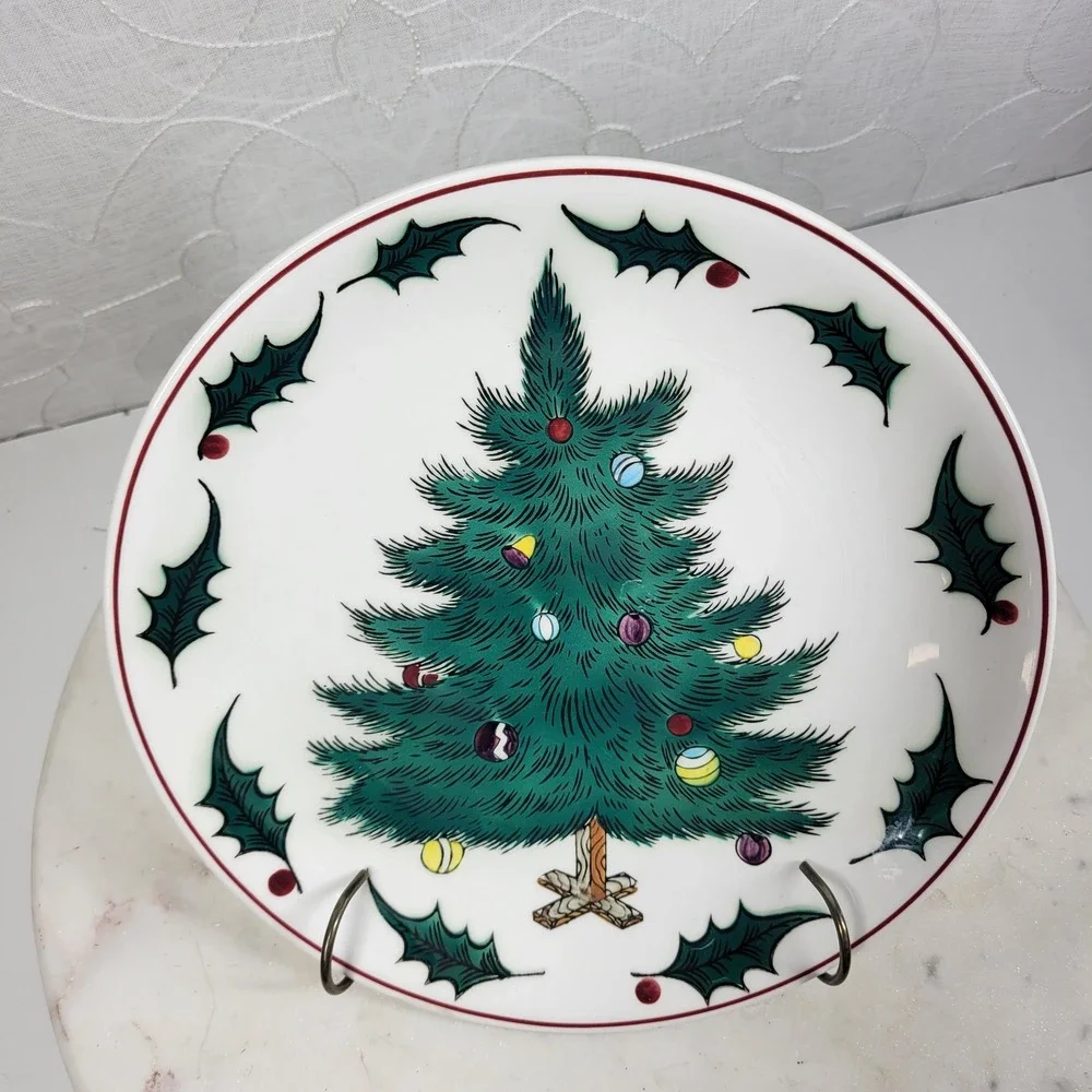 Lefton Hand Decorated Christmas Tree Holly Plate Santa Cookie Holiday Vintage